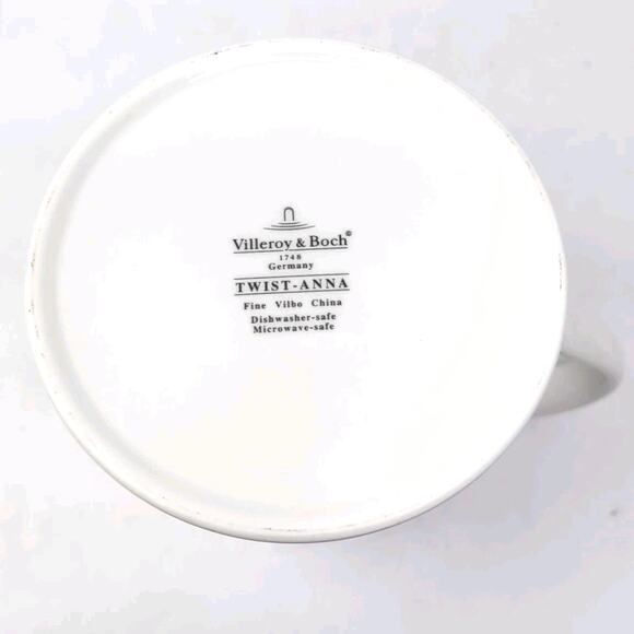 VTG Villeroy & Boch Twist Anna Coffee Pot White with Lid Blue Polka Dots Retired - Picture 8 of 9